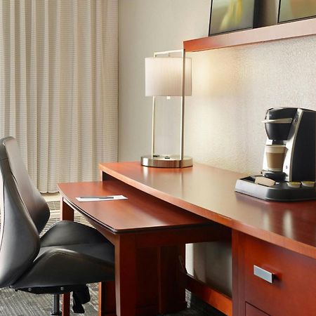 Courtyard By Marriott Atlanta Airport South/Sullivan Road Eksteriør bilde