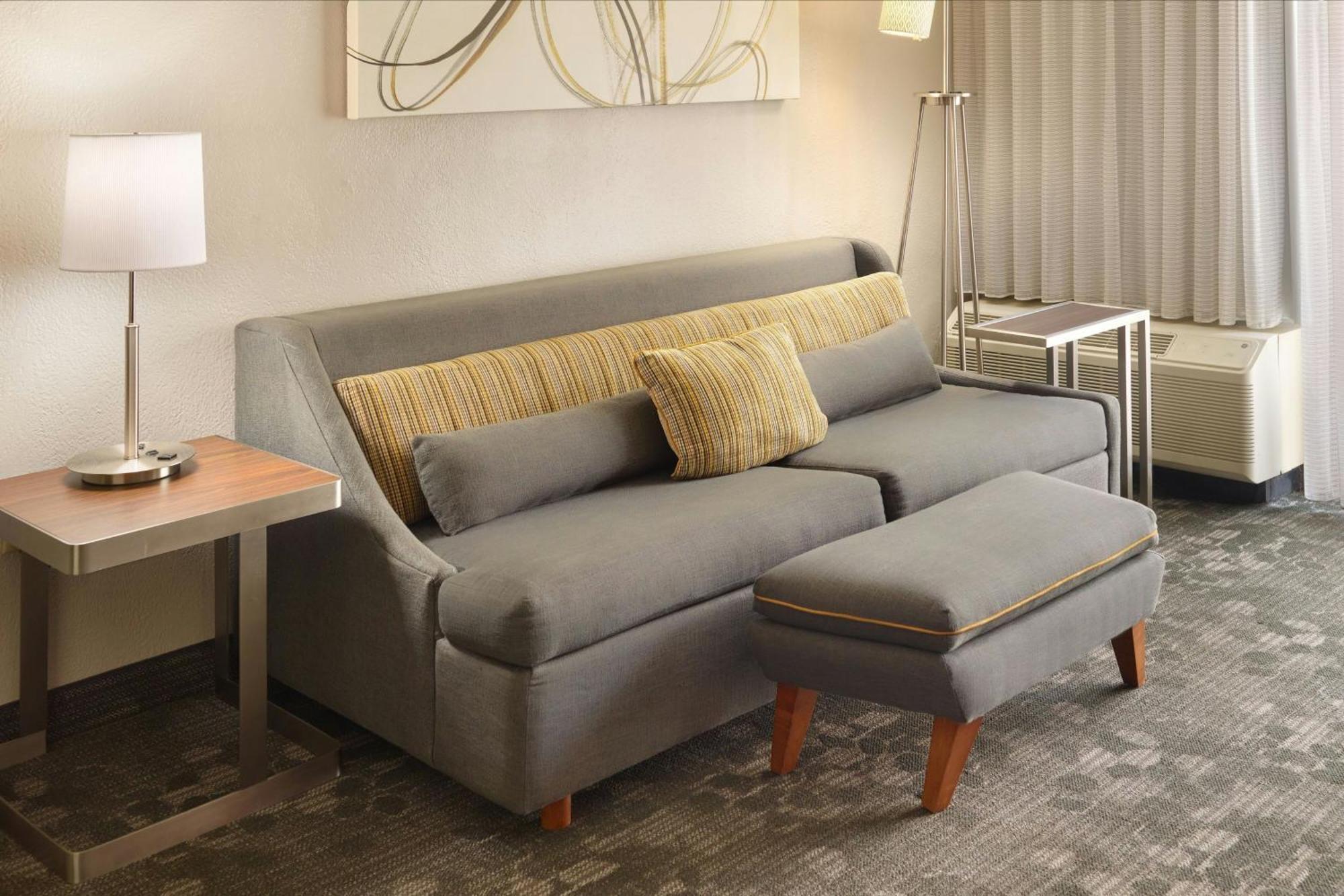 Courtyard By Marriott Atlanta Airport South/Sullivan Road Eksteriør bilde